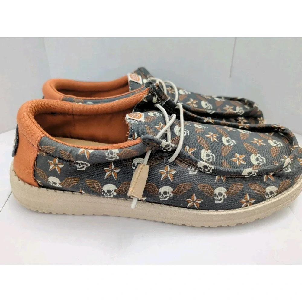 Hey Dude Wally Shoes Stars N Skulls Print Black Men Sz 10 Comfort Slip On